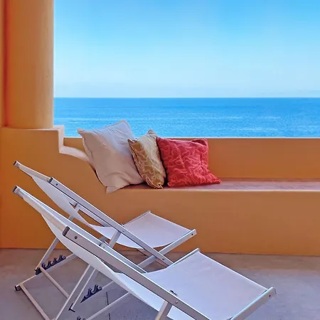 Casa Incastonata Nel Mare Villa *
