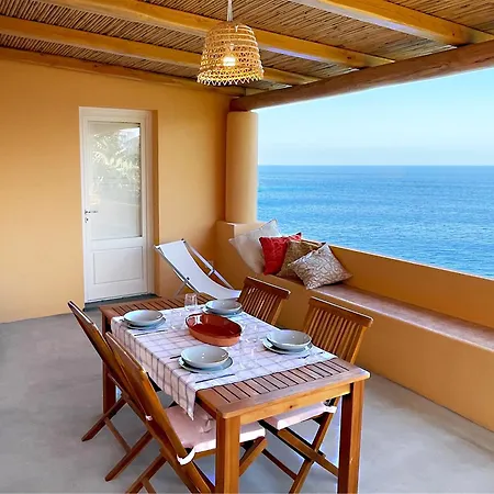 Casa Incastonata Nel Mare Villa