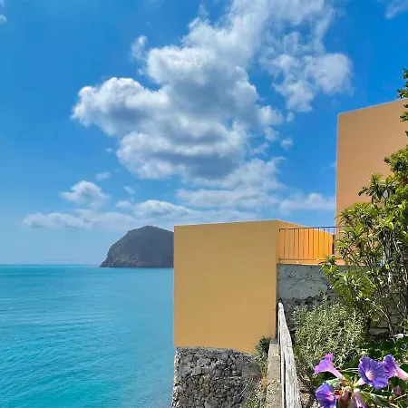 Villa Casa Incastonata Nel Mare Canneto (Lipari)