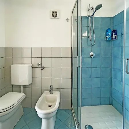 Casa Incastonata Nel Mare Villa